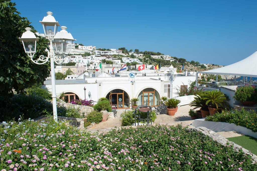 Hotel Ristorante Panoramico Castro  Buitenkant foto